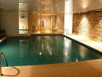 Les Chemins Francis - Modern Hotel Bagnols-les-Bains Exterior foto